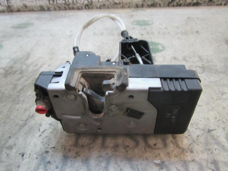Recambio de cerradura puerta trasera derecha para opel meriva 1.7 16v cdti referencia OEM IAM   
