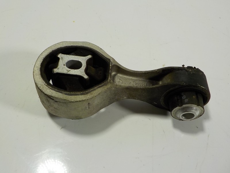 Recambio de soporte cambio para renault trafic furgón 1.6 dci diesel energy referencia OEM IAM 8200404271  