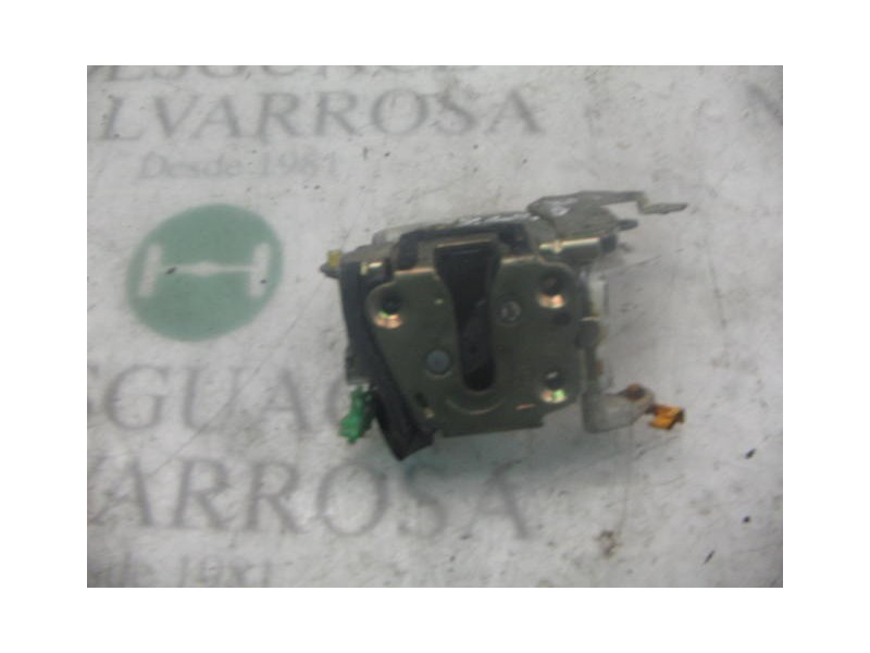 Recambio de cerradura puerta delantera izquierda para nissan primera berl./familiar (p10/w10) lx berlina (p10) referencia OEM IA