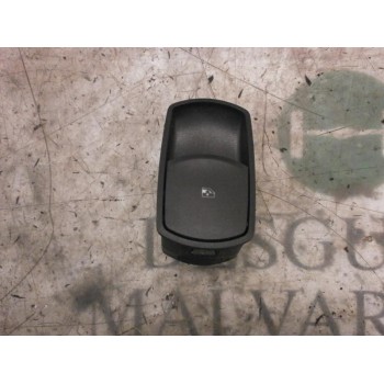 MANDO ELEVALUNAS DELANTERO DERECHO 