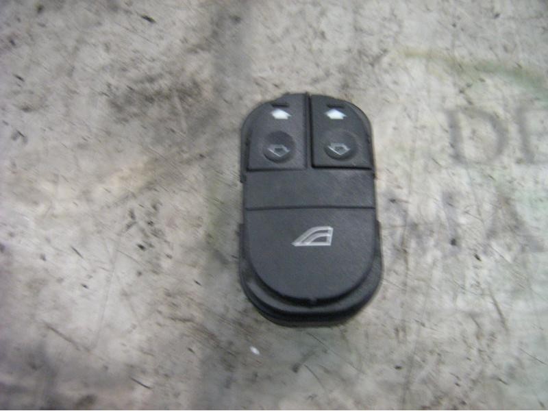 Recambio de mando elevalunas delantero izquierdo para ford mondeo berlina/familiar (fd) 1.8 16v cat referencia OEM IAM   