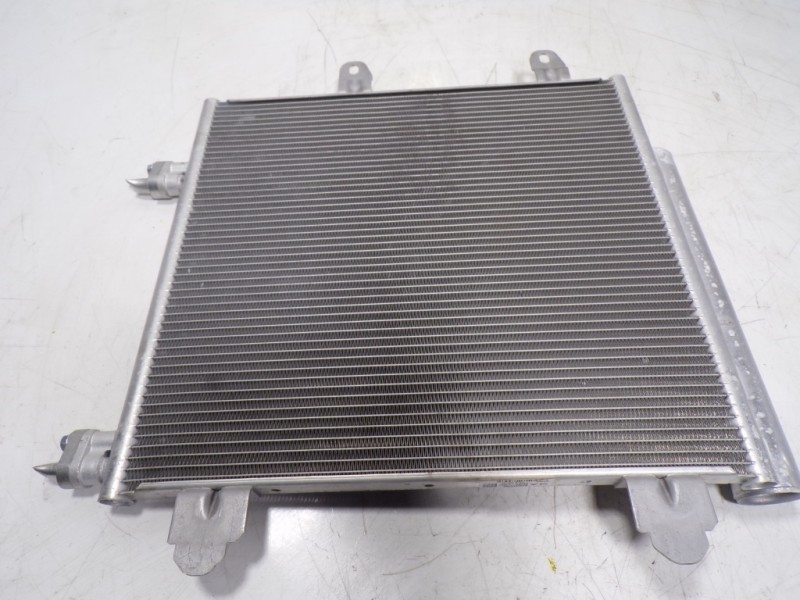 Recambio de condensador aire acondicionado para toyota aygo 1.0 vvti referencia OEM IAM 88450YV020 B000995480 28062177