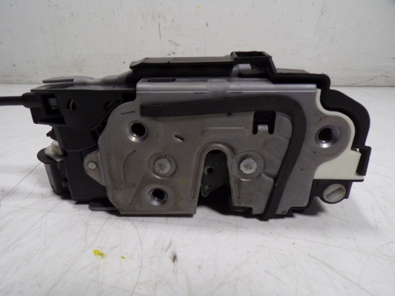 Recambio de cerradura puerta trasera izquierda para seat leon (5f1) style referencia OEM IAM 5K4839015AF 5K4839015AF 