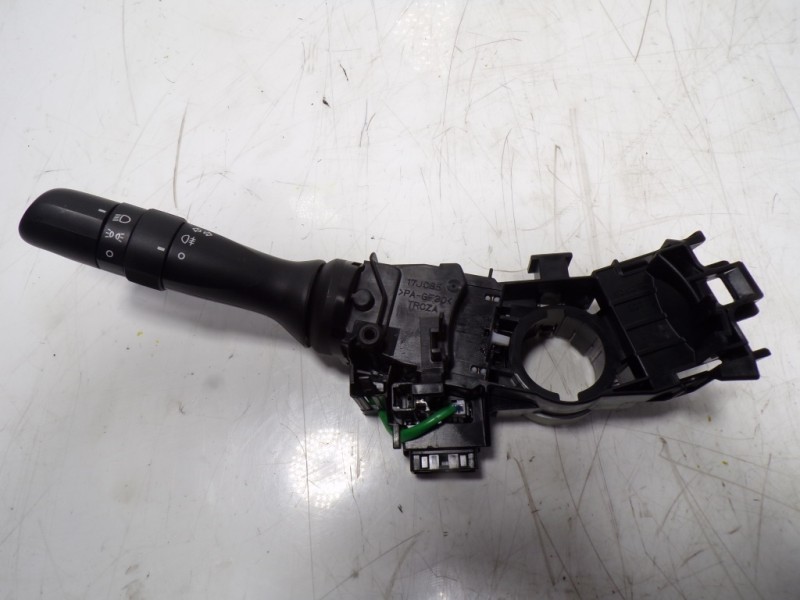 Recambio de mando luces para toyota aygo 1.0 vvti referencia OEM IAM 841400H030  