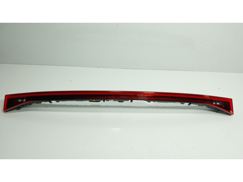 Recambio de piloto trasero central para cupra born (k11) 77 e-boost referencia OEM IAM 10F945093 10F945093 