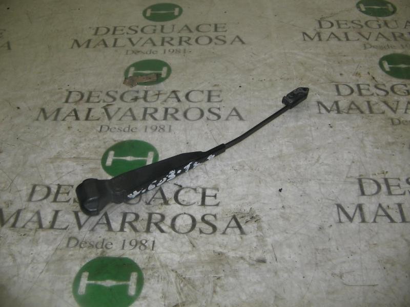 Recambio de brazo limpia trasero para mg serie 200 (rf) 220 sd (5-ptas.) referencia OEM IAM   