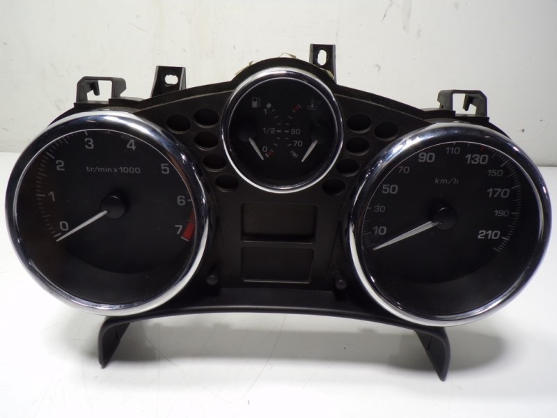 Recambio de cuadro instrumentos para peugeot 207 cc 1.6 16v referencia OEM IAM 610626 96620398001 A2C53190332