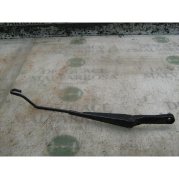 BRAZO LIMPIA DELANTERO DERECHO 