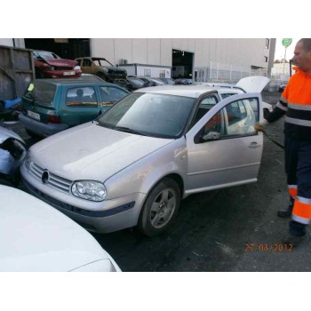 VOLKSWAGEN GOLF IV BERLINA (1J1)