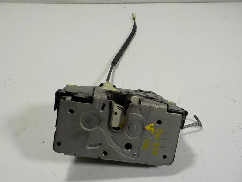 Recambio de cerradura puerta delantera derecha para opel corsa e 1.4 referencia OEM IAM 13431840 13431840 