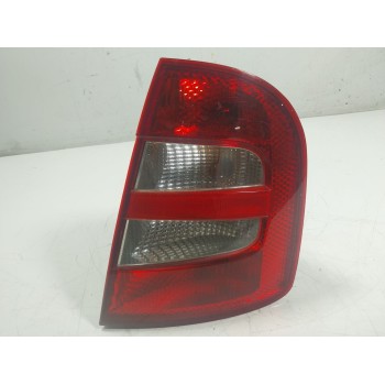 PILOTO TRASERO DERECHO 6Y6945112B 