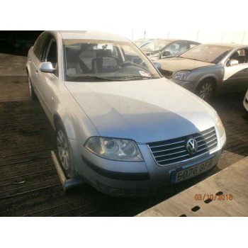 VOLKSWAGEN PASSAT BERLINA (3B3)