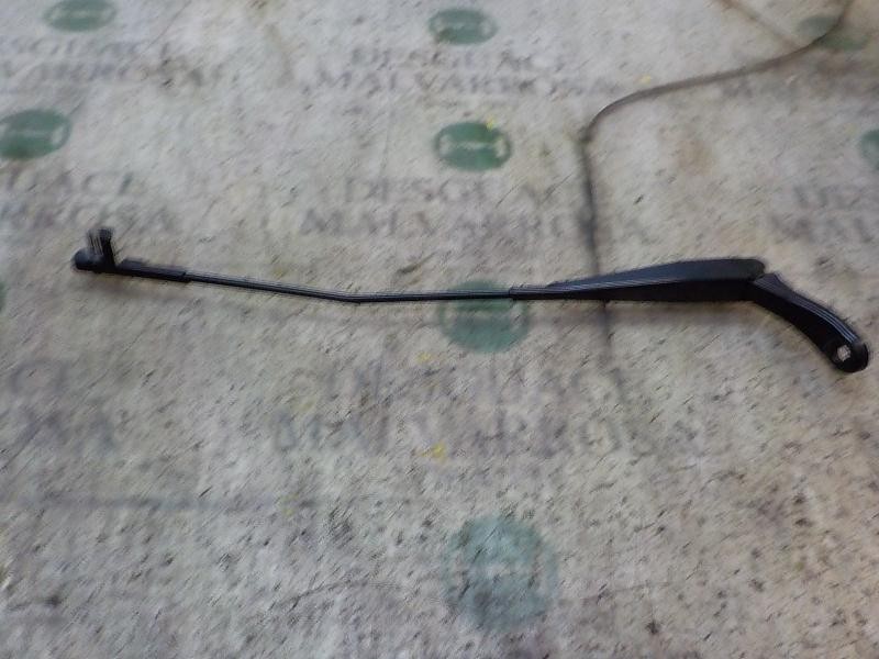 Recambio de brazo limpia delantero izquierdo para peugeot 207 1.6 16v hdi referencia OEM IAM   
