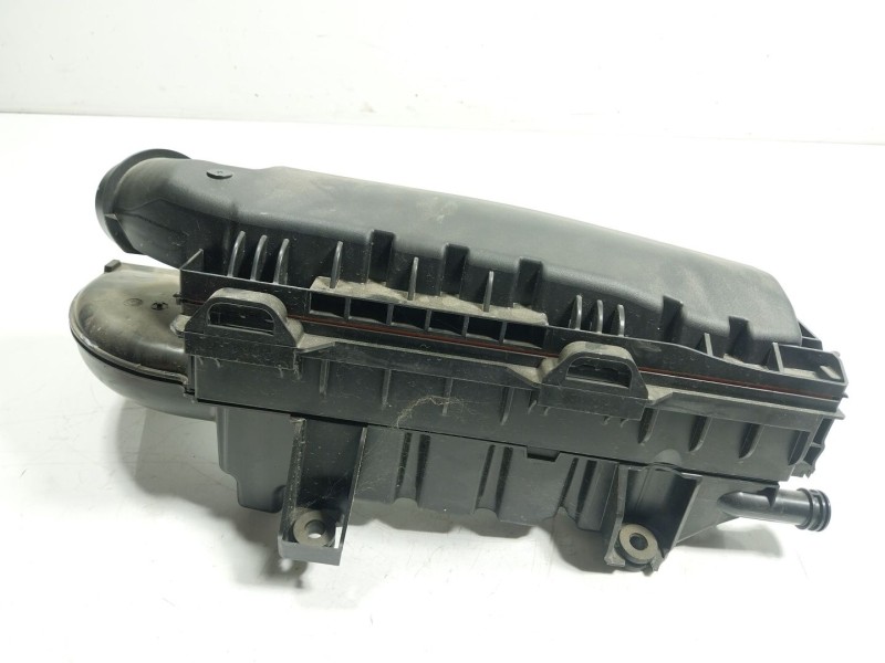 Recambio de filtro aire para citroën c4 cactus 1.2 thp 110 referencia OEM IAM 9805057080  