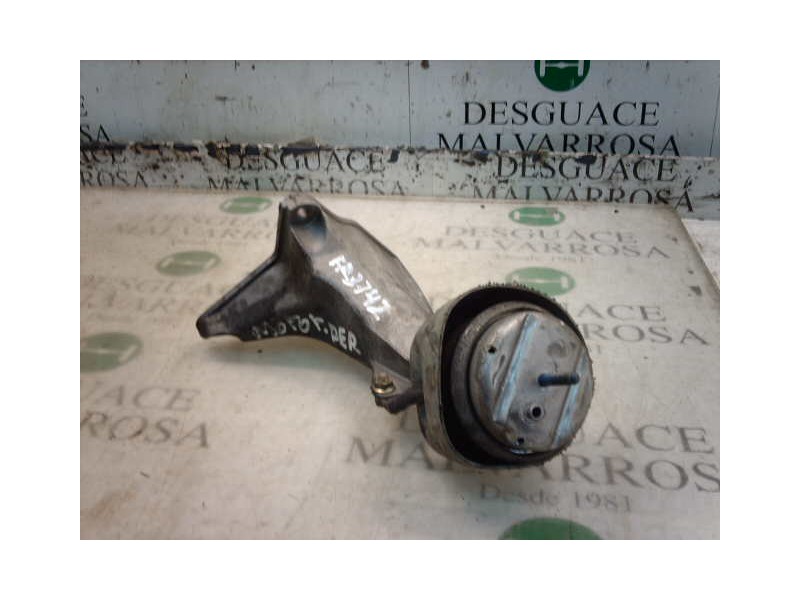 Recambio de soporte motor para volkswagen passat berlina (3b3) 1.9 tdi referencia OEM IAM   