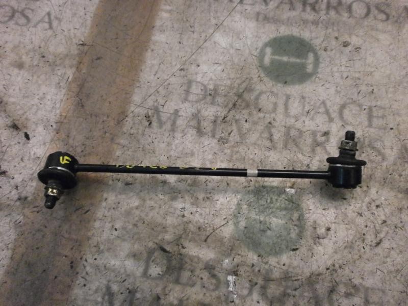 Recambio de tirante delantero izquierdo para kia carens 2.0 crdi ex monovolumen referencia OEM IAM   