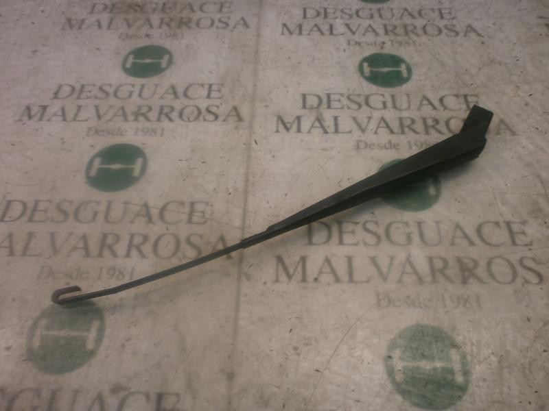 Recambio de brazo limpia delantero izquierdo para nissan terrano/terrano.ii (r20) elegance referencia OEM IAM   