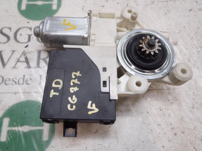 Recambio de motor elevalunas trasero derecho para volvo v50 familiar 1.8 kinetic referencia OEM IAM   