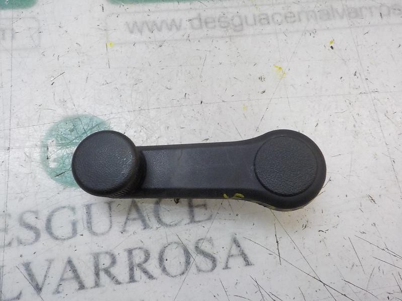 Recambio de maneta elevalunas trasera derecha para hyundai i20 city s referencia OEM IAM 8263022001RY 8263022001 