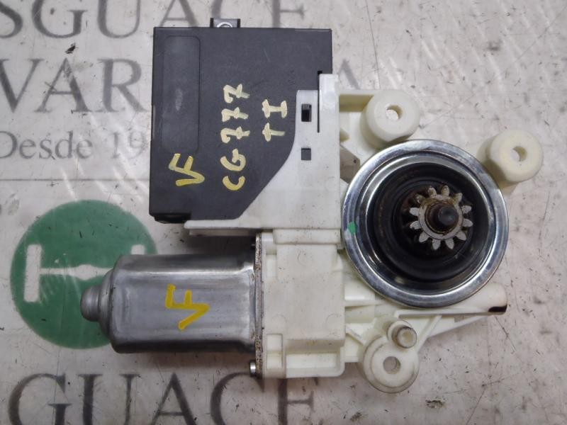 Recambio de motor elevalunas trasero izquierdo para volvo v50 familiar 1.8 kinetic referencia OEM IAM   