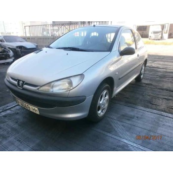 PEUGEOT 206 BERLINA
