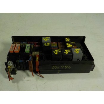 CAJA RELES / FUSIBLES A1645400272 A1645400272 