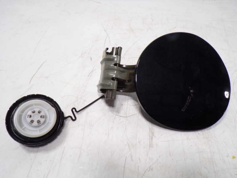 Recambio de tapa combustible para toyota aygo 1.0 vvti referencia OEM IAM 773500H030  