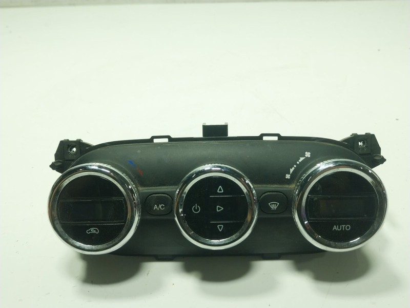 Recambio de mando climatizador para iveco daily vi furgoneta 33s15, 35s15, 35c15 referencia OEM IAM 5801640589 5801640589 