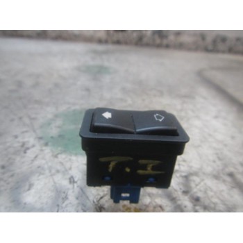 MANDO ELEVALUNAS TRASERO IZQUIERDO 