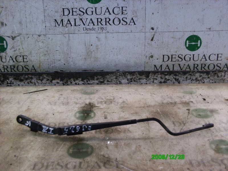 Recambio de brazo limpia delantero izquierdo para iveco daily caja cerrada (1999 =>) 35 - s 9 caja cerrada referencia OEM IAM   