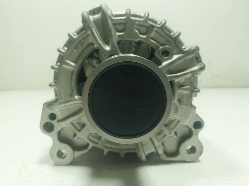 Recambio de alternador para volkswagen polo vi (aw1, bz1, ae1) 1.0 tsi referencia OEM IAM 05E903027B 05E903027B 