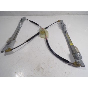 ELEVALUNAS DELANTERO IZQUIERDO 9221CV 