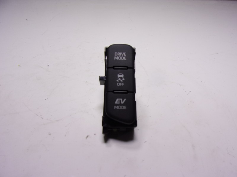 Recambio de modulo electronico para toyota yaris cross 1.5 vvti 16 v 55 kw referencia OEM IAM 84970K0020 M81303 