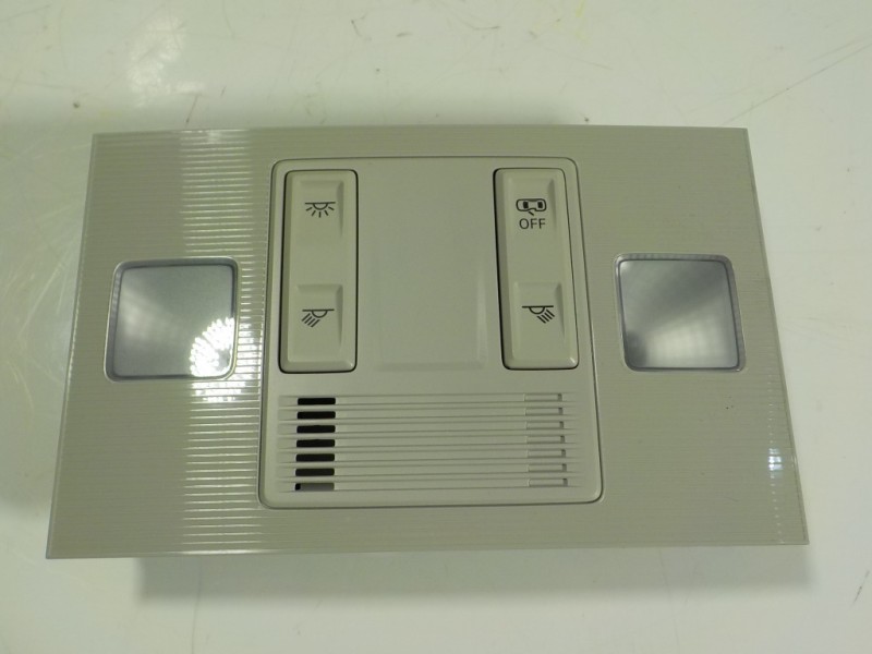 Recambio de piloto interior para volkswagen polo 1.0 tsi referencia OEM IAM  2GA947105S 