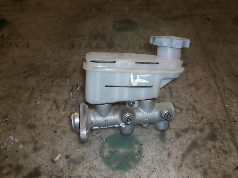 Recambio de bomba freno para hyundai getz (tb) 1.1 básico referencia OEM IAM 585101C055 BM1111066A BM1111066A