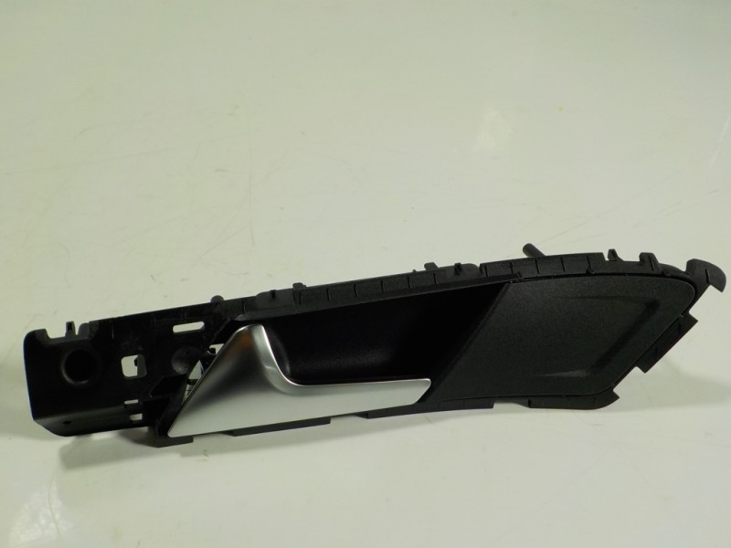 Recambio de maneta interior delantera izquierda para volkswagen golf vii lim. 1.2 tsi referencia OEM IAM  5G2837113 