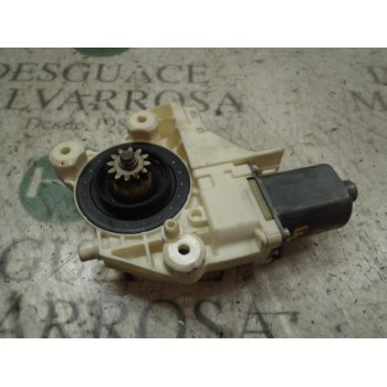 MOTOR ELEVALUNAS DELANTERO DERECHO 