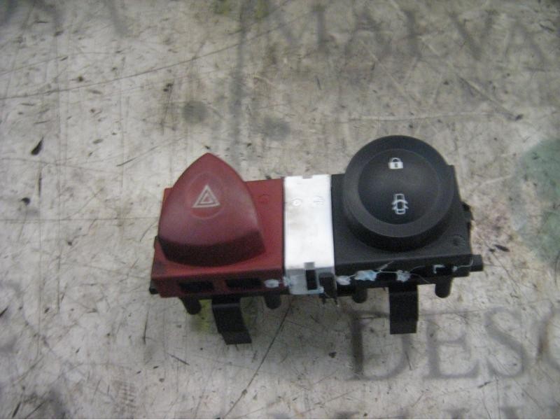 Recambio de warning para renault megane ii classic berlina confort authentique referencia OEM IAM   