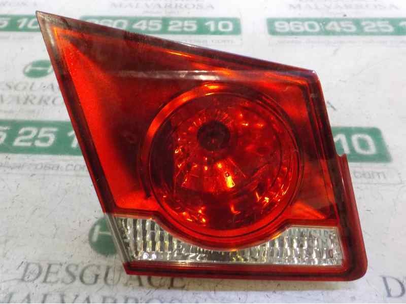 Recambio de piloto trasero izquierdo interior para chevrolet cruze 2.0 diesel cat referencia OEM IAM   