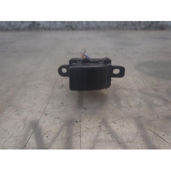 MANDO ELEVALUNAS TRASERO DERECHO GE4T66370A 3583Q30 