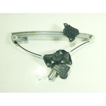 ELEVALUNAS DELANTERO IZQUIERDO 698200D640 