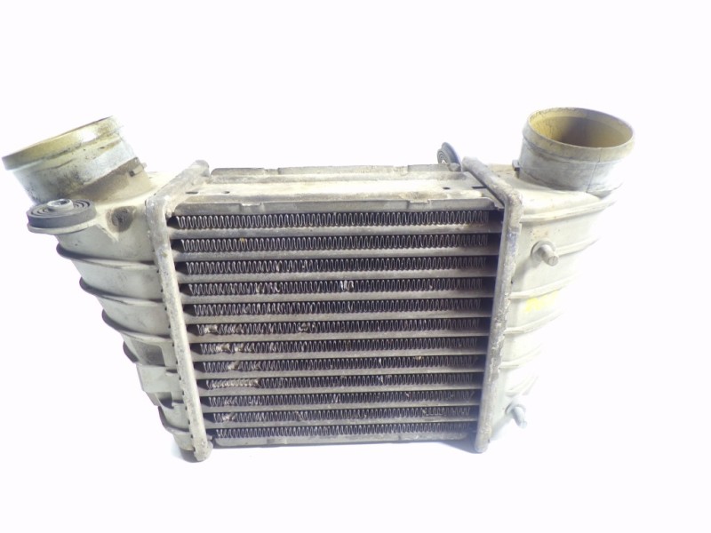 Recambio de intercooler para audi tt (8n3/8n9) 1.8 t quattro coupe (165kw) referencia OEM IAM 8L9145805H 8L9145805 848904S