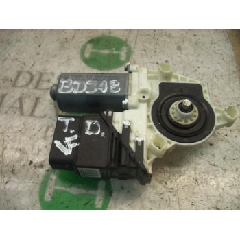 MOTOR ELEVALUNAS TRASERO DERECHO 