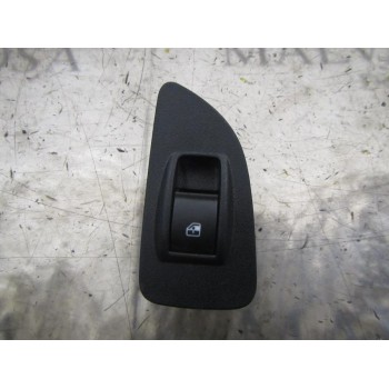 MANDO ELEVALUNAS TRASERO DERECHO 735441029 28212B191 28212B191