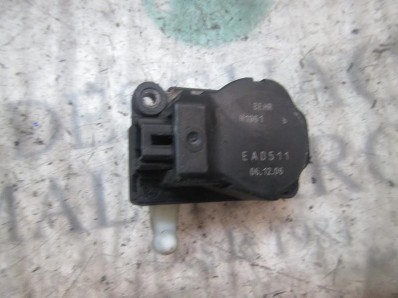 Recambio de motor apertura trampillas climatizador para opel movano (2004 =>) 2.5 cdti referencia OEM IAM   