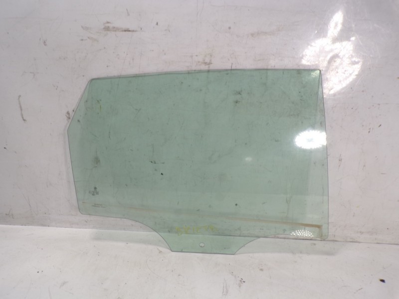 Recambio de cristal puerta trasero derecho para volkswagen polo 1.0 referencia OEM IAM 2G4845206  