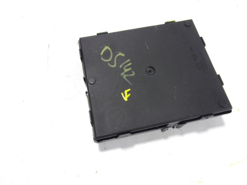 Recambio de modulo electronico para kia ceed 1.6 crdi cat referencia OEM IAM 95400J7000 95400J7000 