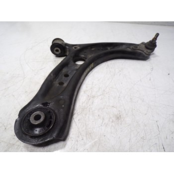 BRAZO SUSPENSION INFERIOR DELANTERO DERECHO 5Q0407152L 