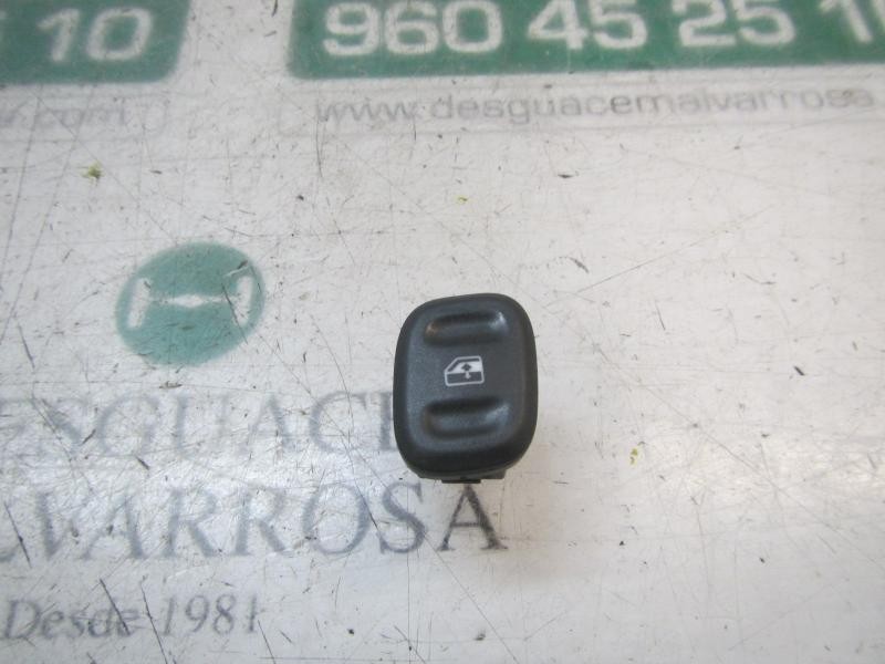 Recambio de mando elevalunas delantero derecho para fiat panda (319) 1.2 cat referencia OEM IAM 735536760 735536760 