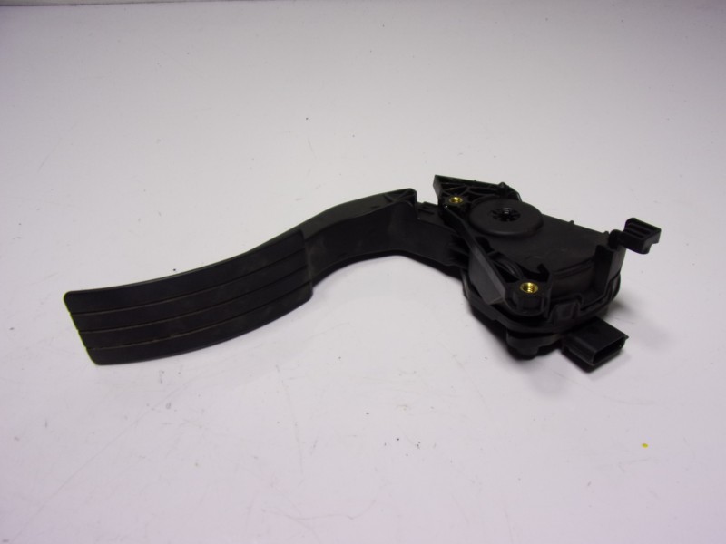 Recambio de potenciometro pedal para renault captur 0.9 tce referencia OEM IAM 180029347R 18002934R 